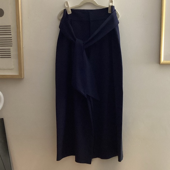 Club Monaco Chic Dark Blue Wide keg cropped pants-size 0 - Picture 6 of 6